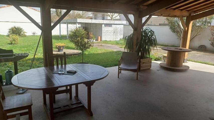 Maison d’hôte pour 2 personnes, avec terrasse ainsi que vue et jardin à Aucamville