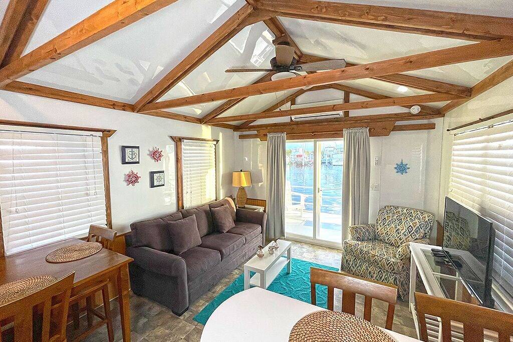 Aqua Lodge Houseboat \"Tarpon\" in Tavernier, Monroe County