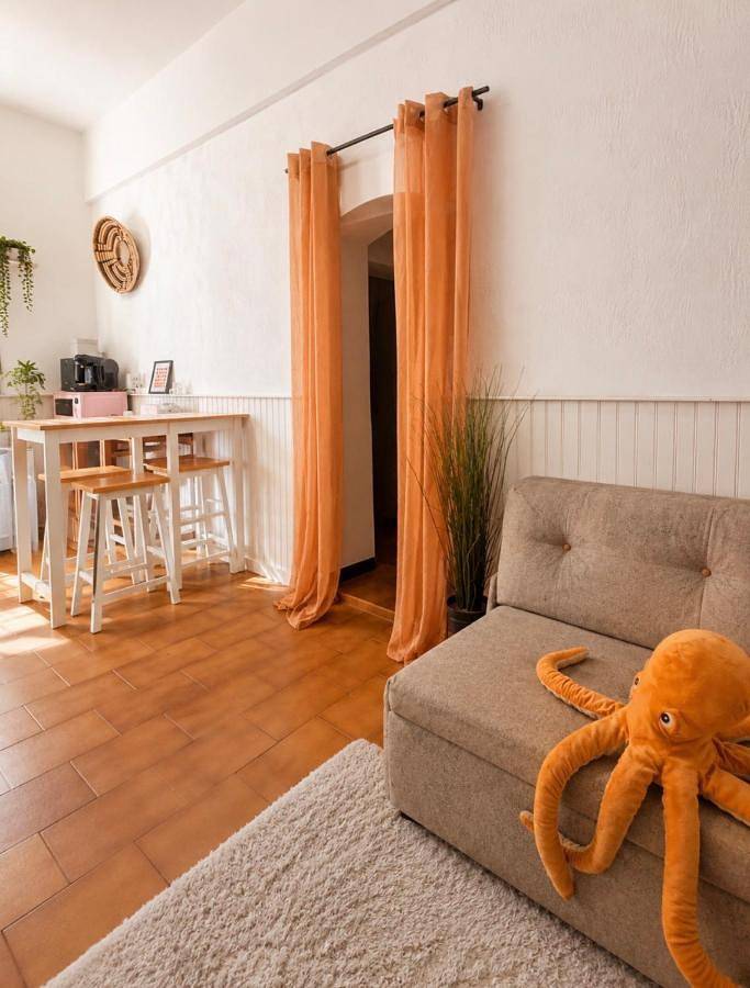 Appartement entier, Cosy Ollioules in Ollioules, Côte méditerranéenne (France)