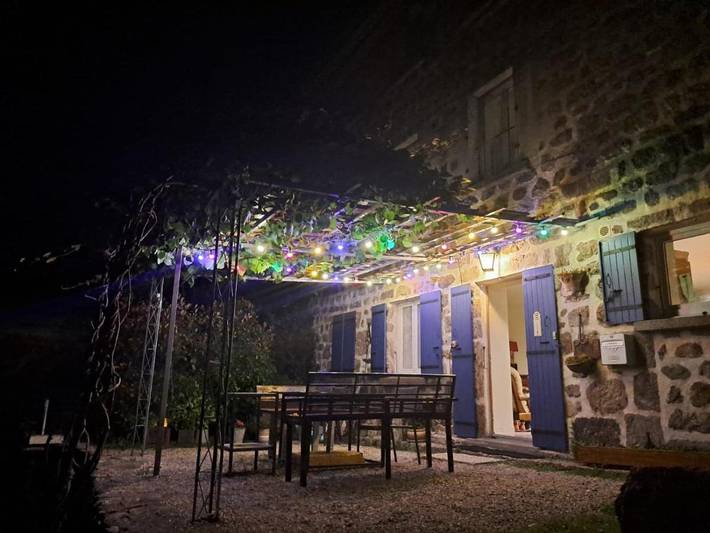 Location de vacances pour 5 personnes, avec jardin et vue, animaux acceptés dans Cascade du Ray-Pic