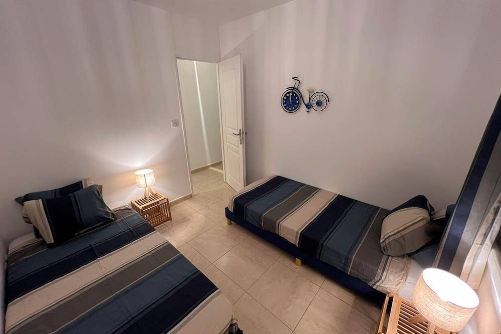 Charming, quiet villa with heated pool and Jacuzzi in Taradeau, Draguignan region