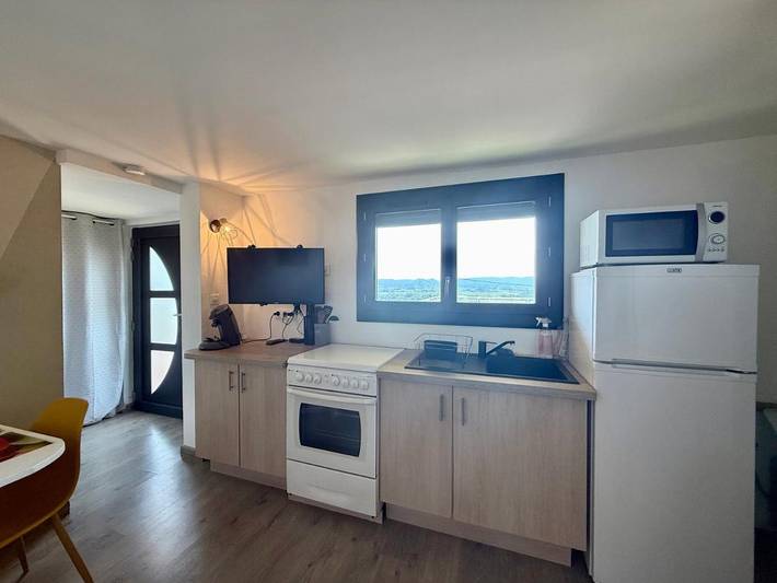 Gîte pour 2 personnes, avec vue et terrasse à Laudun-l'Ardoise - 3