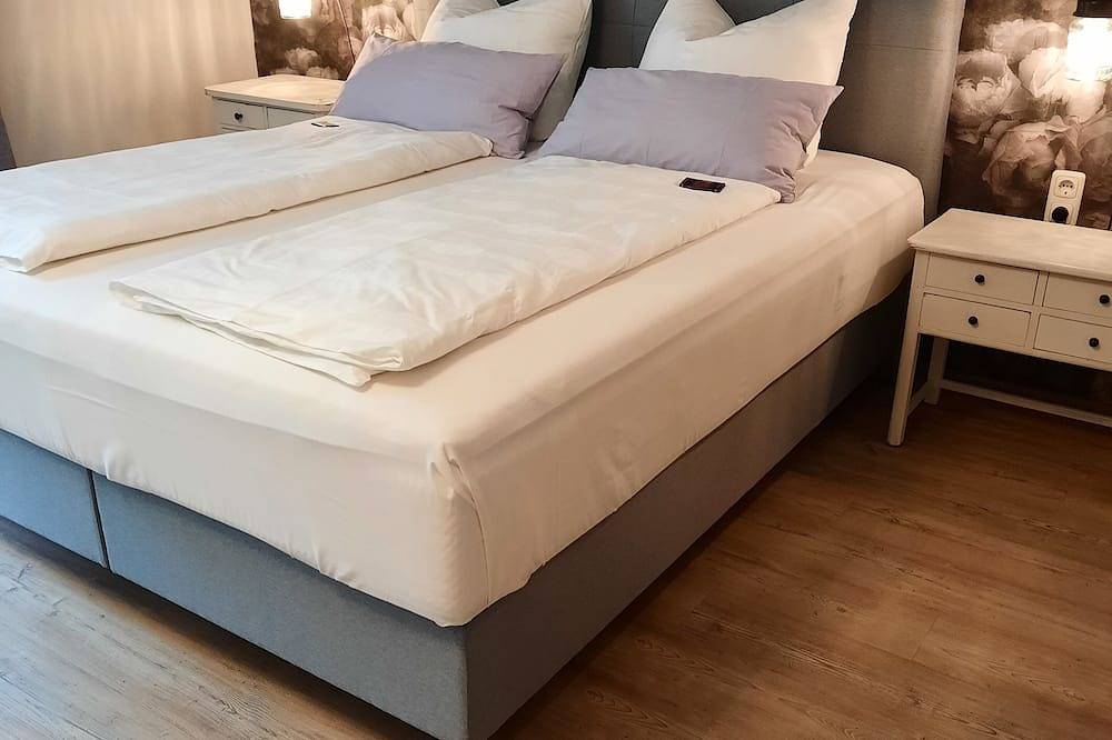 Ganze Wohnung, \"Am Apfelbaum\" Ferienwohnung. Eine Ruheoase umgeben von einem Gartenparadies. in Müden (Örtze), Faßberg