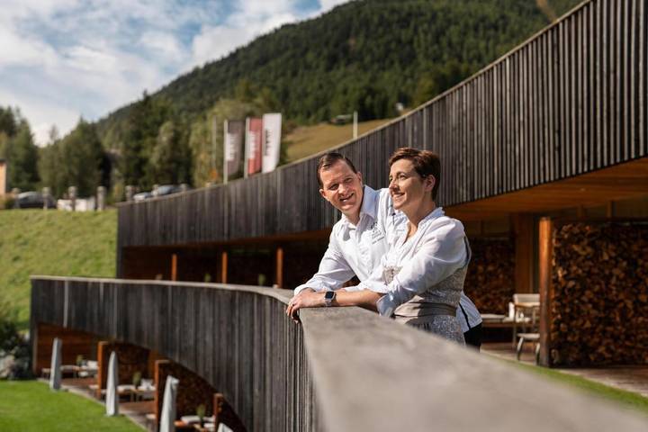 Hôtel pour 4 personnes, avec jardin et piscine ainsi que sauna et jacuzzi à Zernez