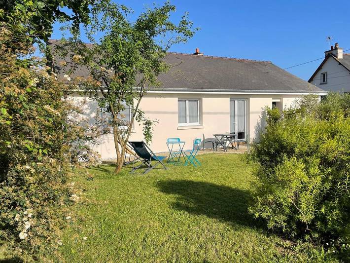 Location de vacances pour 2 personnes, avec terrasse et jardin à Quévert - 2