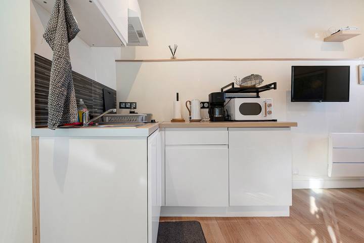 Appartement entier, Maison de vacances 'Ty Melen' avec terrasse partagée, jardin partagé et Wi-Fi in Locmiquélic, Côte des Mégalithes