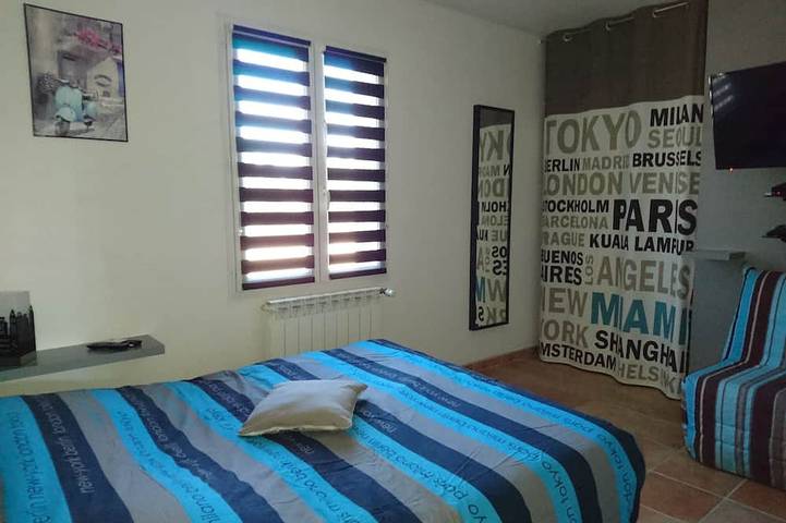 Location de vacances pour 7 personnes, avec jardin à Le Thor - 4