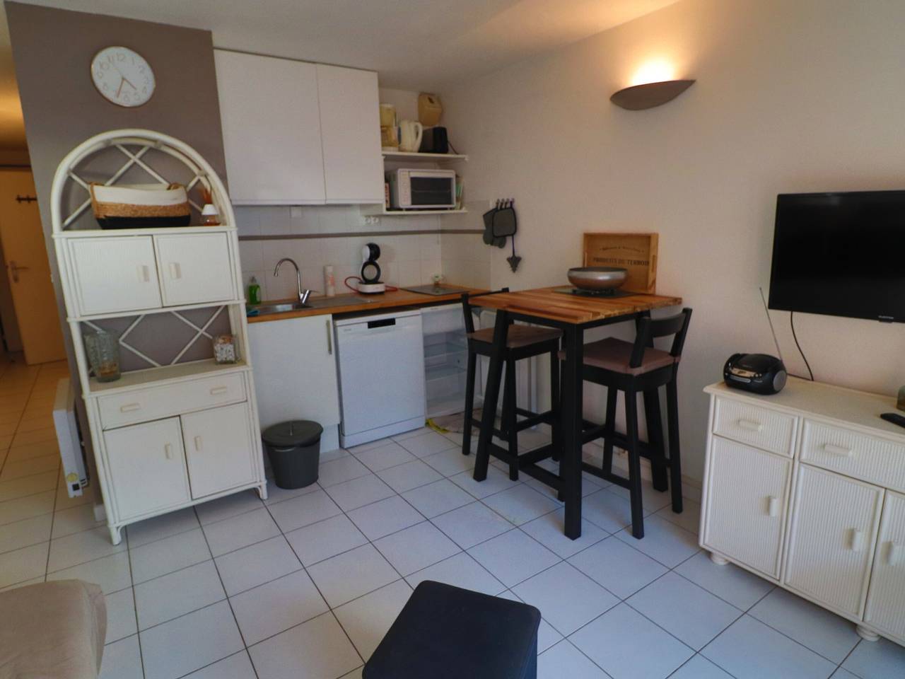 Entire apartment, Charming 33m² apartment with terrace and sea view in Sète in Sete, Côte d'Améthyste