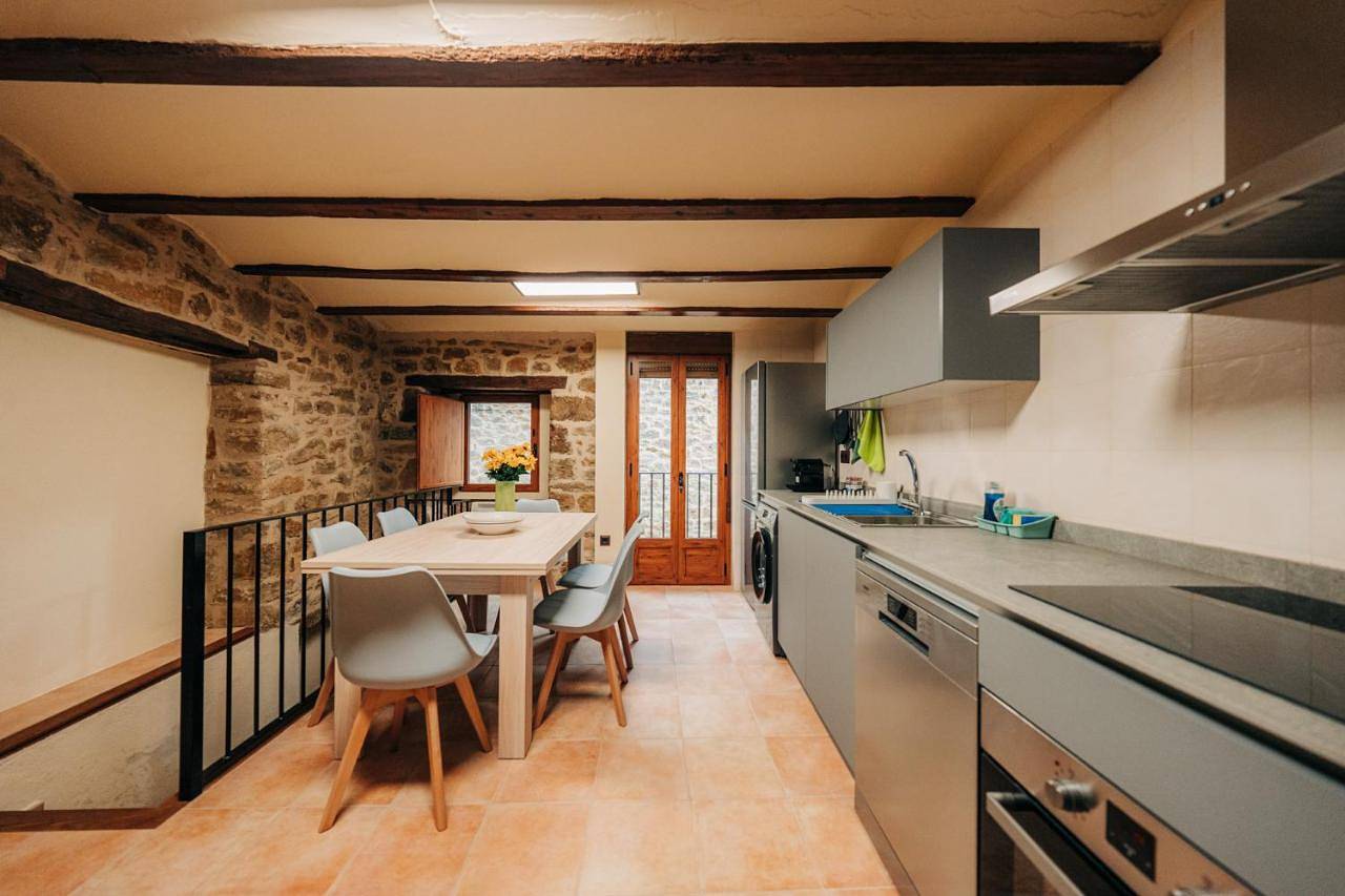 Four-Bedroom House in Benasal, Provincia de Castellón