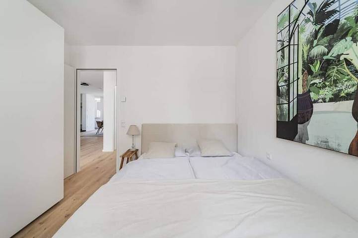 Ganze Wohnung, 3 Zimmer Apartment als Penthouse mit Blick auf den See und eigener Terasse in Gmunden, Bezirk Gmunden