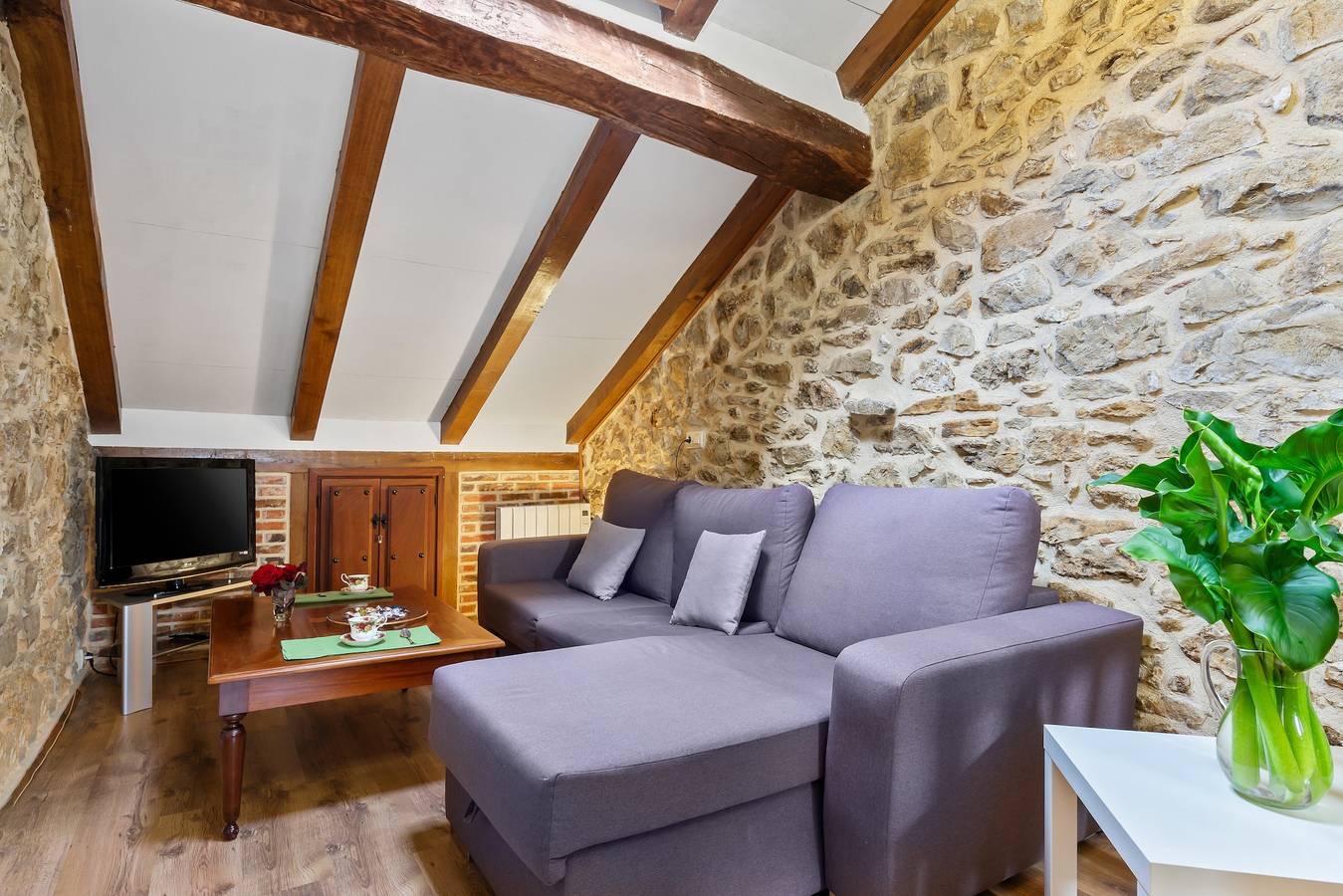 Country House 'La Casuca, Entre Mar Y Montaña' with Mountain View and Private Terrace in Udías, Cantabrian Coast