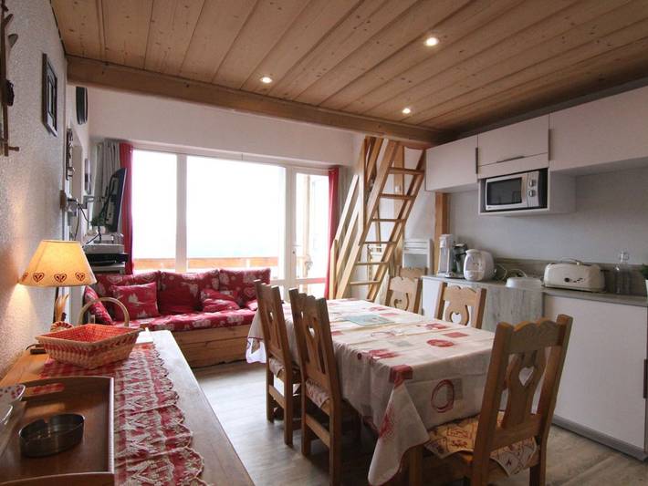 Appartement entier, Charmant 4 pièces avec balcon, proche commerces et remontées, Alpe d'Huez, 6 pers, animaux acceptés in Huez, Parc national des Écrins