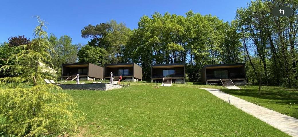 Location de vacances pour 2 personnes, avec jacuzzi ainsi que jardin et piscine à Vitrac - 2