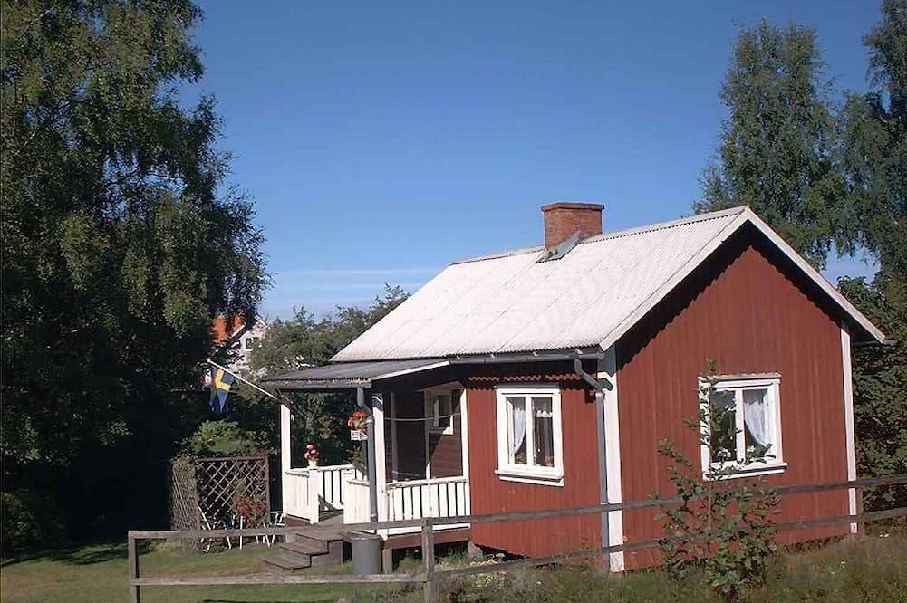 Ferienhaus Mit Fantastischer Lage Am Vänernsee in Vänern