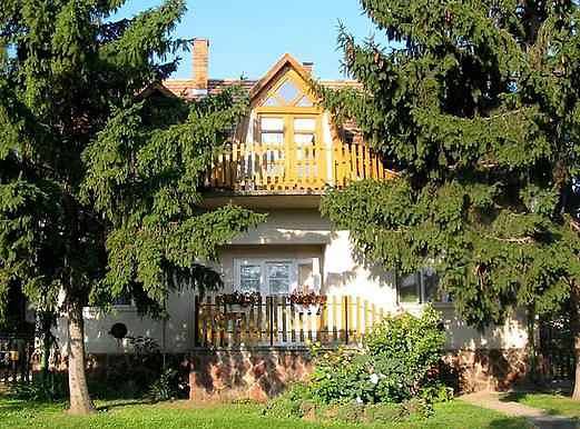 Apartamento vacacional entero, Apartamento de vacaciones con balcón, wifi y aire acondicionado in Fonyód, Orilla sur del lago Balaton