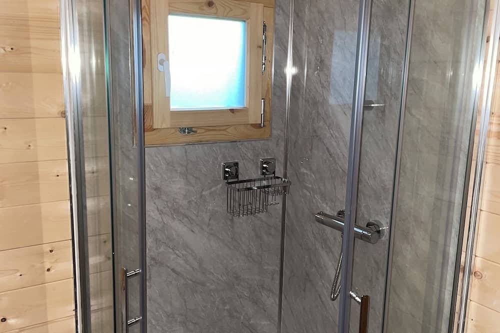 Executive Pod and Jacuzzi by the river, in Co.Wexford in Moyacomb, County Wexford
