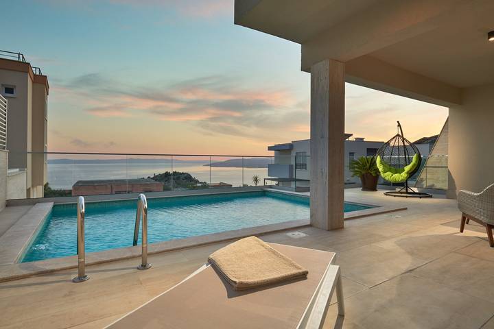 Ferienhaus für 6 Personen, mit Balkon/Terrasse und Sauna sowie Pool in Makarska - 4