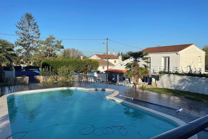 Maison de vacances pour 14 personnes à Semussac