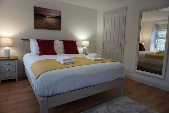 Holiday home for 6 people, with hot tub in Donegal