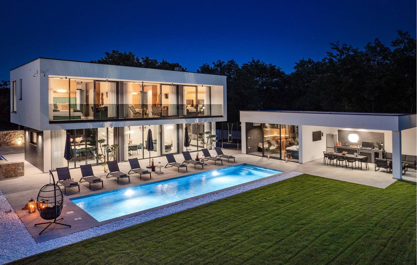 Geräumige, ca. 23 m² große Wohnung mit Pool, Terrasse und WLAN-Zugang in Žminj, Zentralistrien