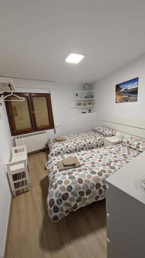 Appartement entier, Three-Bedroom Apartment in Arguedas, Province de Navarra