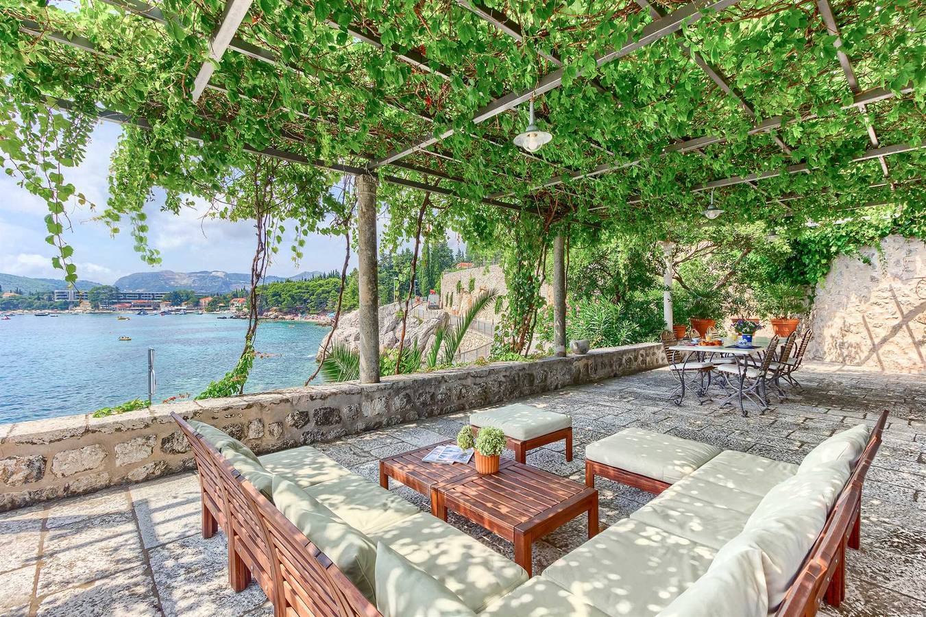 Villa Grace - outstanding beachfront villa with private pool in Mlini, Dubrovačko-neretvanska županija