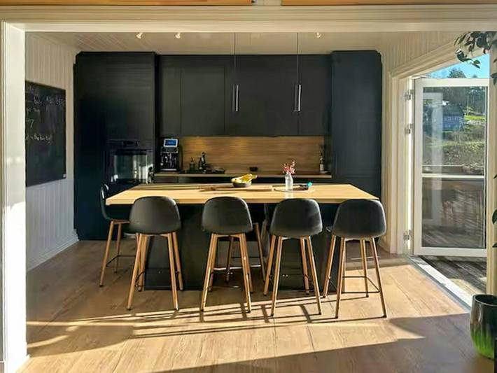 Familienhaus mit Ruderboot und Sauna am See in Porsgrunn