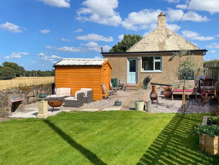 Log cabin for 4 people, with garden in Falkirk