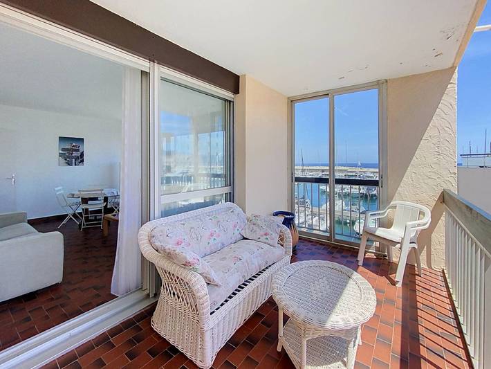 Gîte pour 6 personnes, avec piscine et terrasse dans Plage La Favière - 3