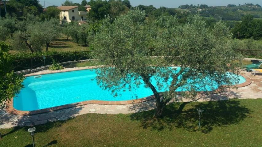 Ferienhaus für 4 Personen, mit Terrasse und Garten sowie Pool und Ausblick