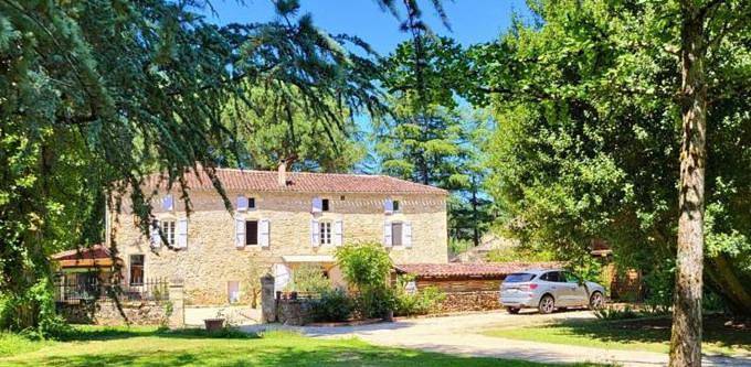 Five-Bedroom House in Duravel, Quercy