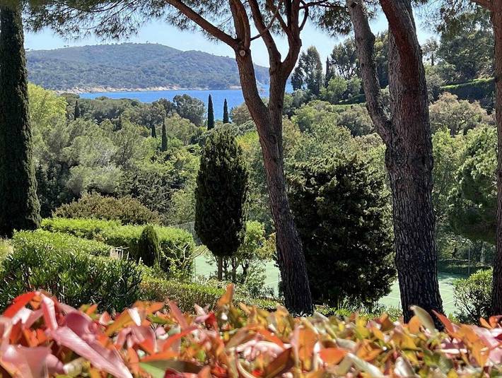Appartement de vacances pour 4 personnes, avec piscine et terrasse, animaux acceptés