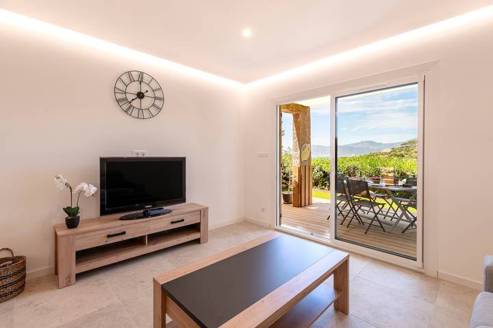 Appartement de vacances pour 4 personnes, avec terrasse et jardin en Corse-du-Sud - 2