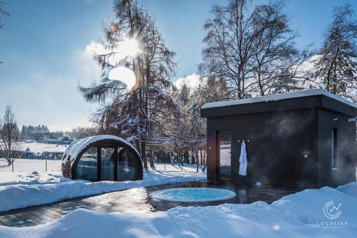 Hôtel pour 2 personnes, avec piscine et sauna ainsi que jardin et jacuzzi, animaux acceptés