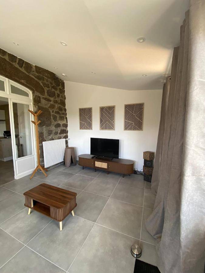 Appartement entier, La Forteresse des Demoiselles in Polignac, Haute-Loire