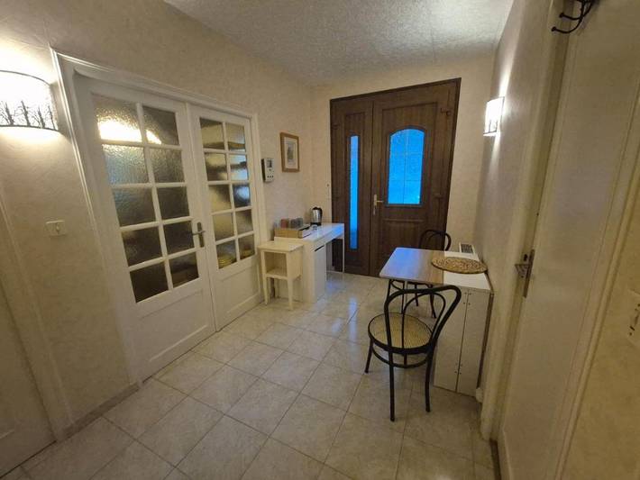 Gîte pour 4 personnes, avec terrasse ainsi que vue et jardin, animaux acceptés à Nouzilly - 4