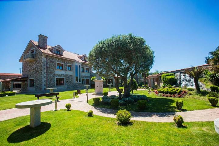Hôtel pour 2 personnes, avec Terrasse ainsi que Jacuzzi et Jardin à Malpica de Bergantiños