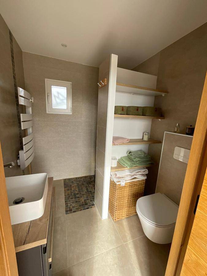 Appartement entier, Studio calme campagne 20 min de la mer in La Crau, Côte méditerranéenne (France)