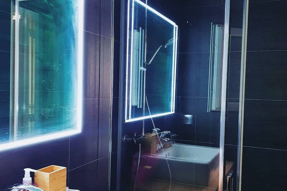 Cosy Bungalow 15 Min From Paris, 300M From Train Station in Cormeilles-en-Parisis, Val-d'Oise