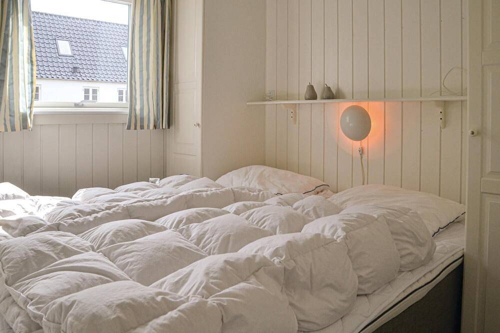 Awesome home in Esbjerg V with Wifi in Sjelborg, Esbjerg