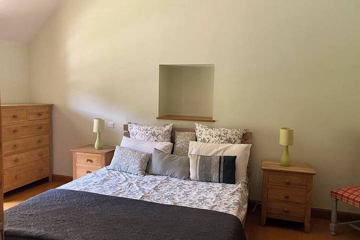 Gîte pour 5 personnes, avec jacuzzi ainsi que jardin et piscine à Berbiguières - 4