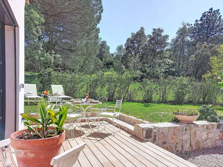 Maison de vacances pour 4 personnes, avec jardin à La Roquette-sur-Siagne