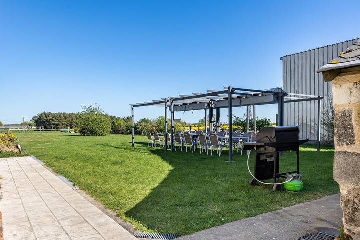Ferienhaus für 27 Personen, mit Garten in Frankreich