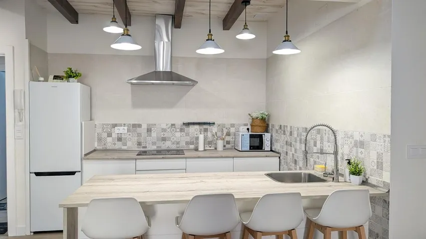 Apartamento de vacaciones para 6 personas, con balcón - 1
