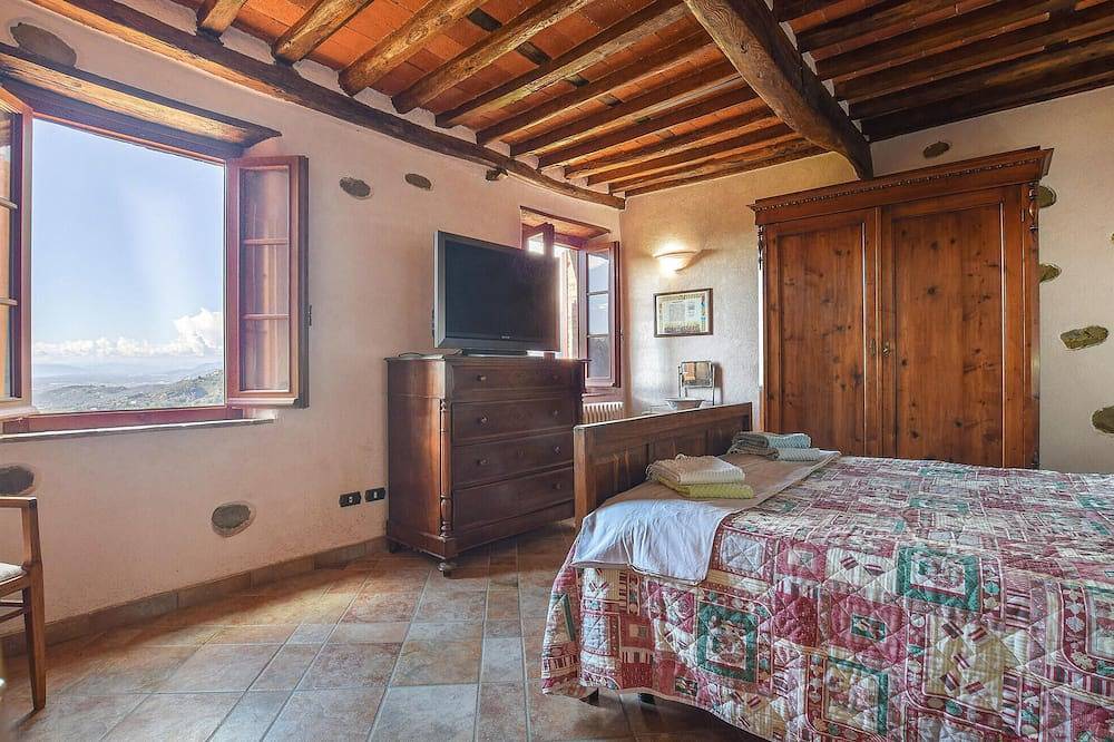 Gemütliches Haus mit 4 Schlafzimmern in. in Camaiore, Italienische Riviera