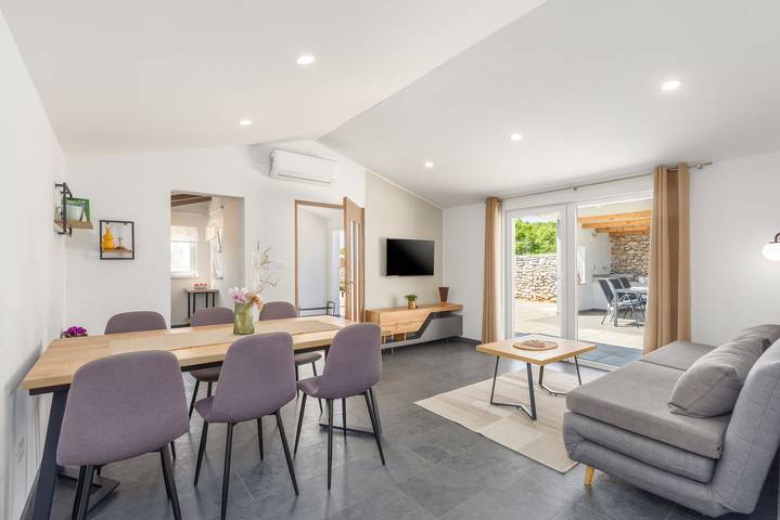Ferienhaus für 6 Personen, mit Terrasse und Garten sowie Pool in Sveti Petar u Šumi - 4