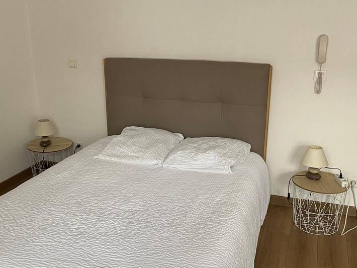 Hôtel pour 3 personnes, avec vue et terrasse à Verdun-sur-le-Doubs - 3