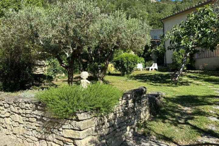 Ferienhaus für 5 Personen mit Terrasse in Fontaine-de-Vaucluse, Vaucluse