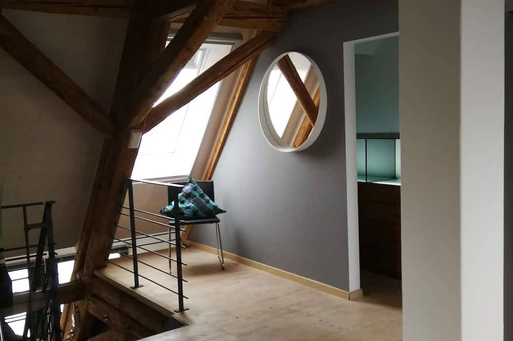 Ganze Wohnung, \"Dachwerk\" - Insel Reichenau moderne Ferienwohnung auf 2 Etagen in Reichenau, Untersee