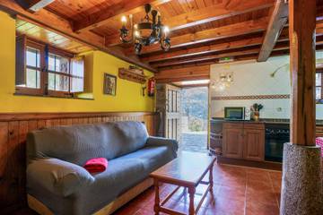 Casa Rural para 5 Personas en Somiedo, Parque Natural de Somiedo, Foto 1